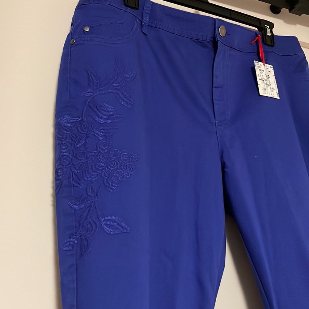 NWT! Beautiful Floral Embroidered Indigo Pants, women size 20W - Picture 4 of 11
